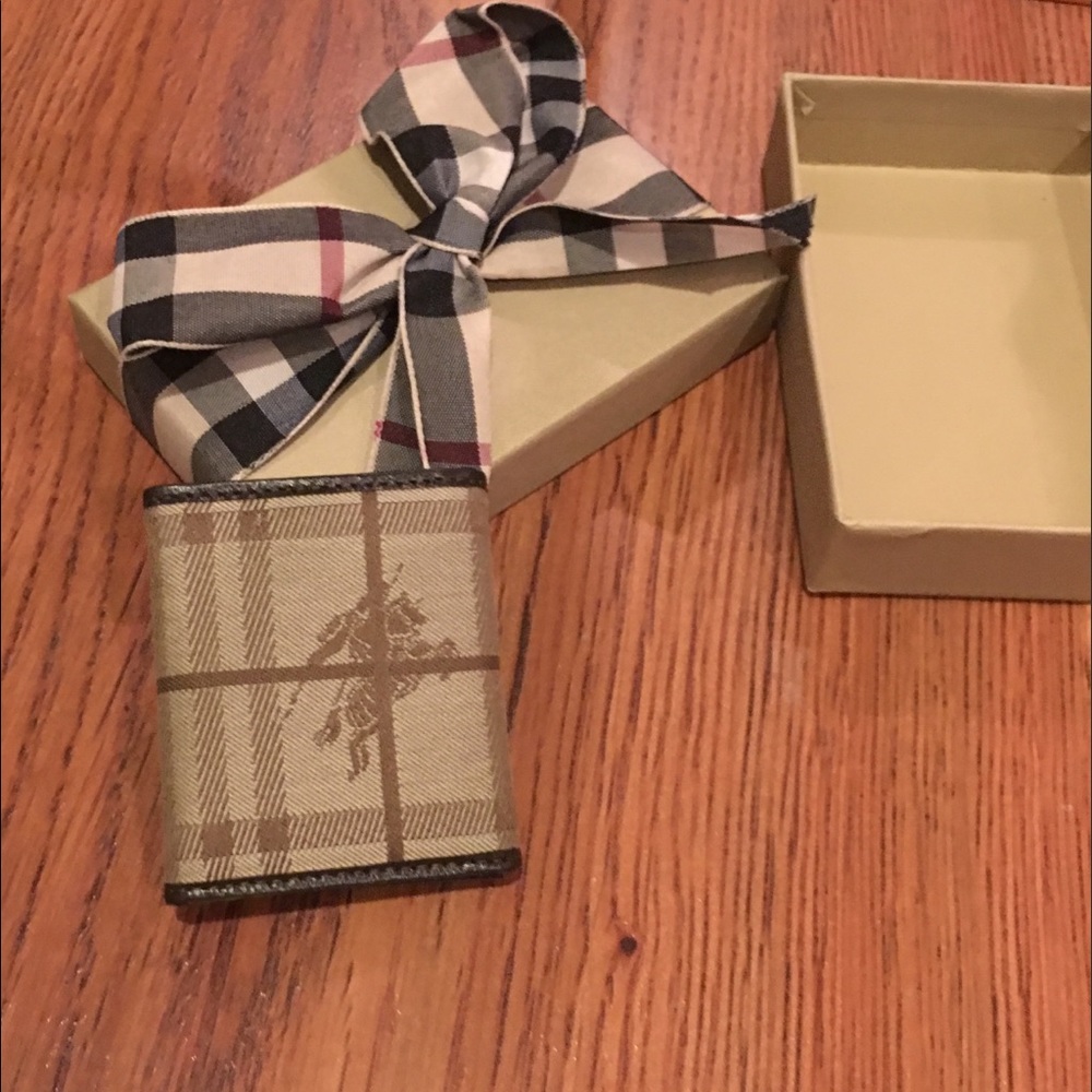 🐎NWT Authentic Burberry Mini Photo Wallet🐎